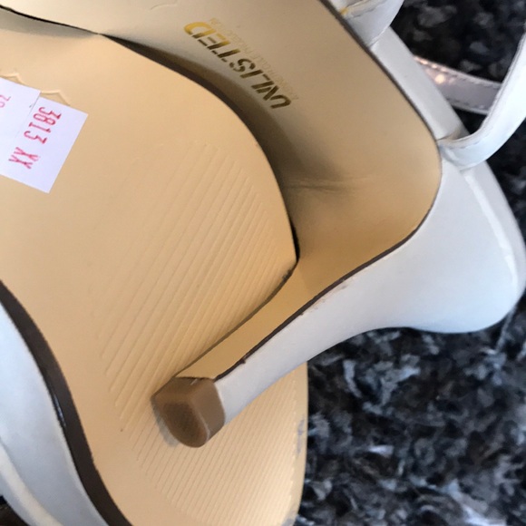 Shoes - Picture 6 of 6